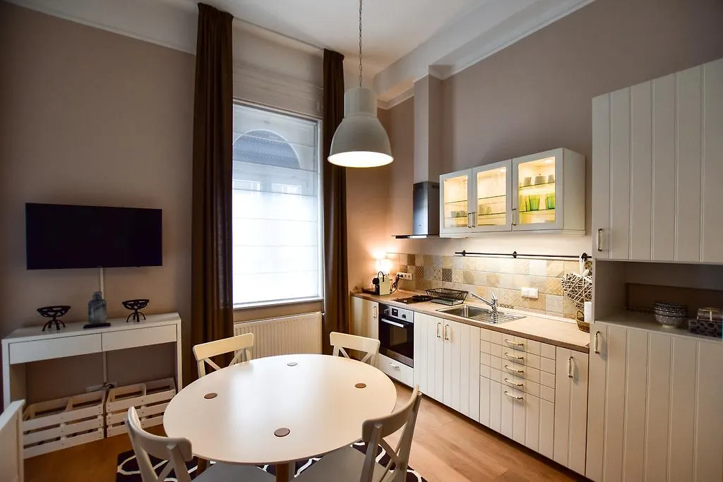Central Studio Flats With Great Location Διαμέρισμα Βουδαπέστη